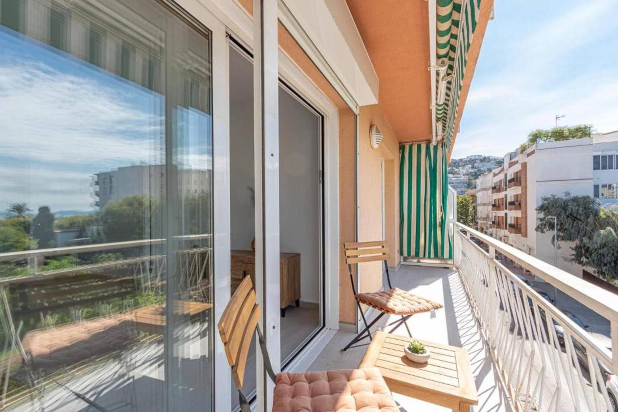 Apartamento Frente Al Mar Ρόζες Εξωτερικό φωτογραφία